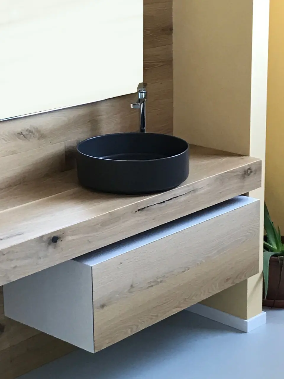 mobile-bagno-lavandino-nero